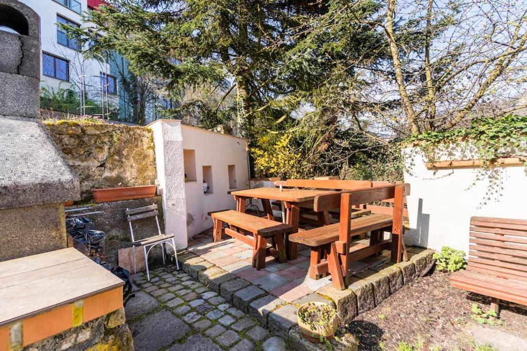 Ferienwohnung Apartman Vishegrad Karlsbad Exterior foto