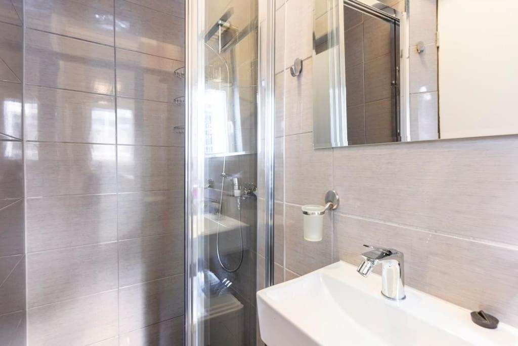 Ferienwohnung Apartman Vishegrad Karlsbad Exterior foto
